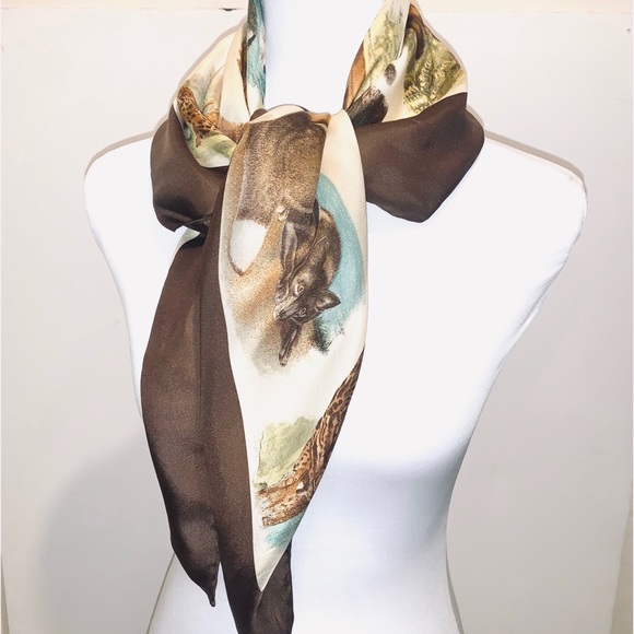 Gucci vintage jungle print scarf . 34x34 - Picture 3 of 8